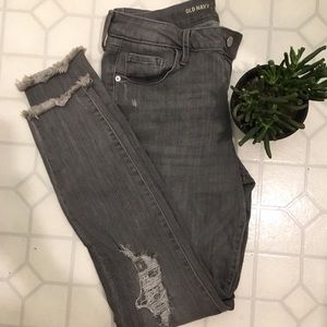 Distressed Old Navy Rockstar Jeans - Size 8 Reg